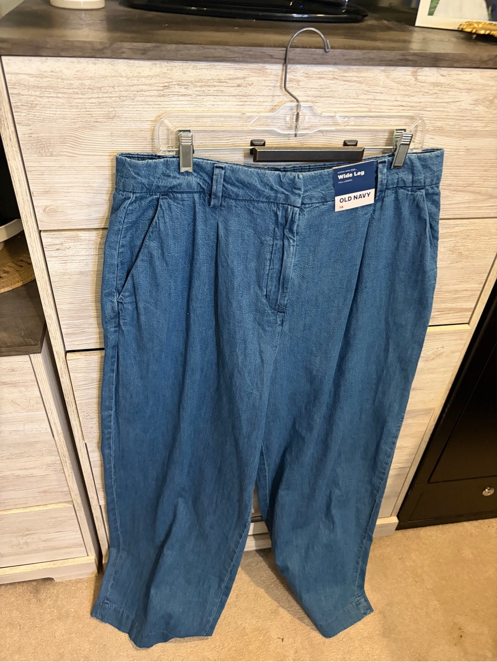 Old Navy Extra High Rise Wide Leg Denim Pants Size 14 Medium Wash NWT - Picture 3 of 7